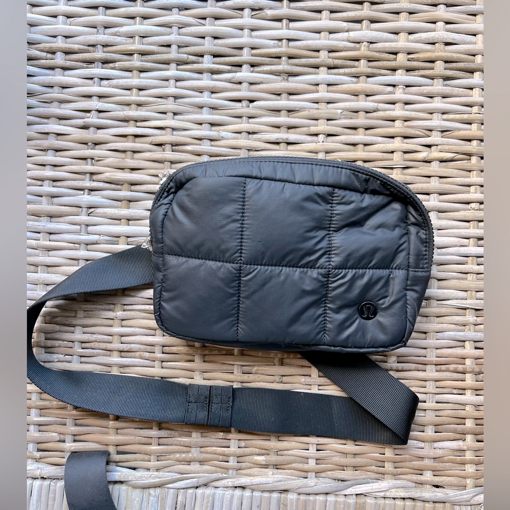Lululemon 1.5L quilted belt bag